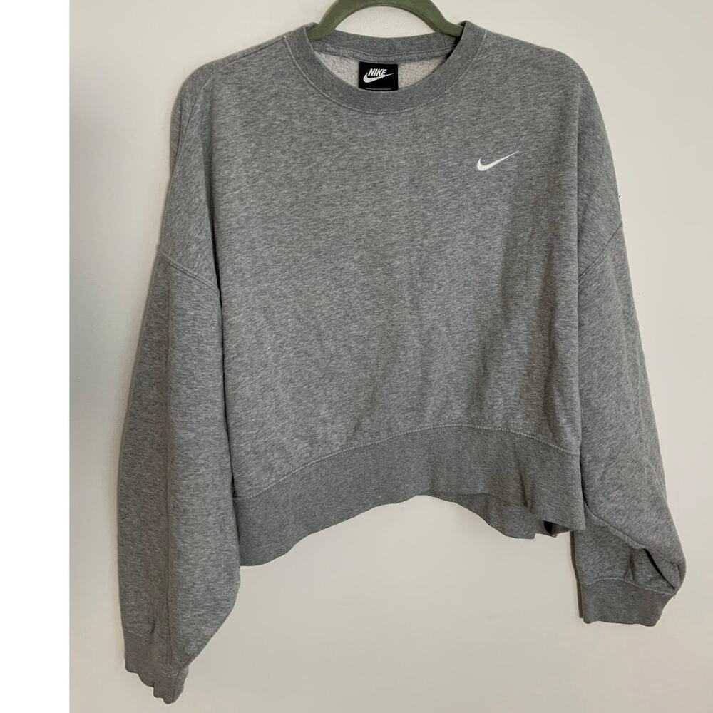 Nike Grey Cropped oversized Sweatshirt Women's size medium‎